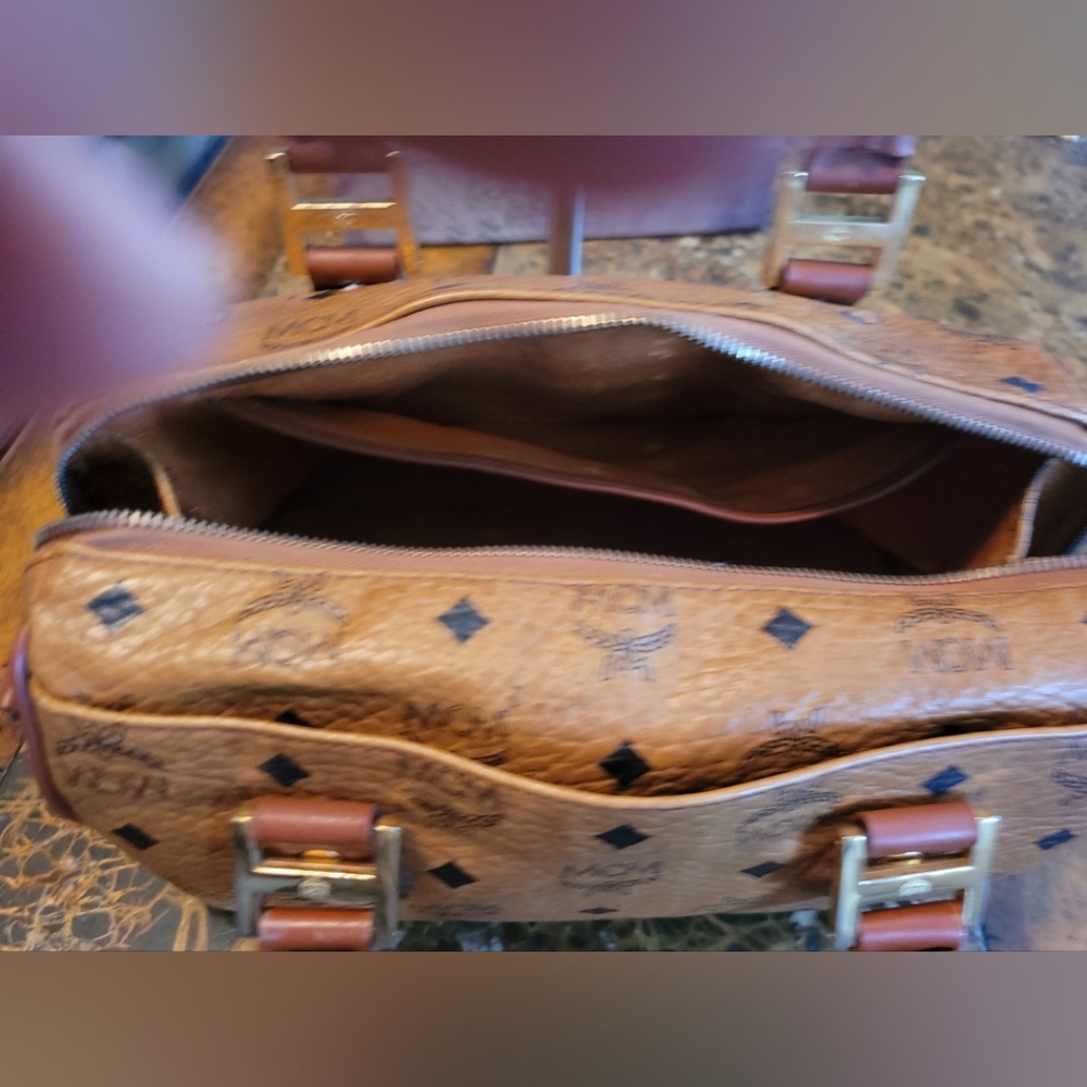 MCM Congac Boston Bag Leather Handbag With Crossbody9 - Picture 11 of 13